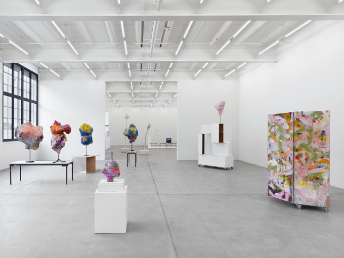 Franz West / Exhibition view, Galerie Eva Presenhuber, Zürich / 2015