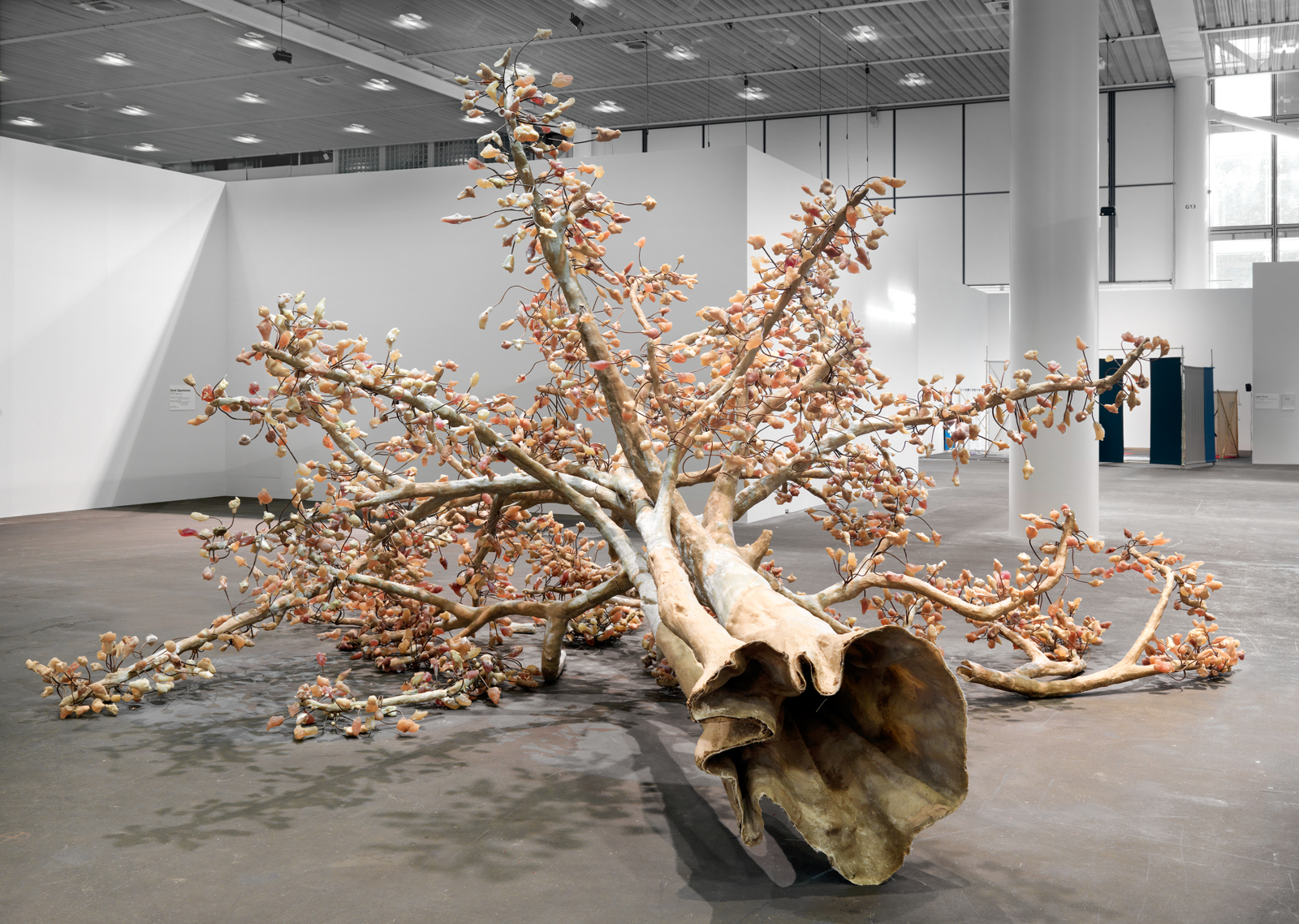 Bharti Kher / "The Wag Tree", installation view, Hauser & Wirth, Art Unlimited 2009