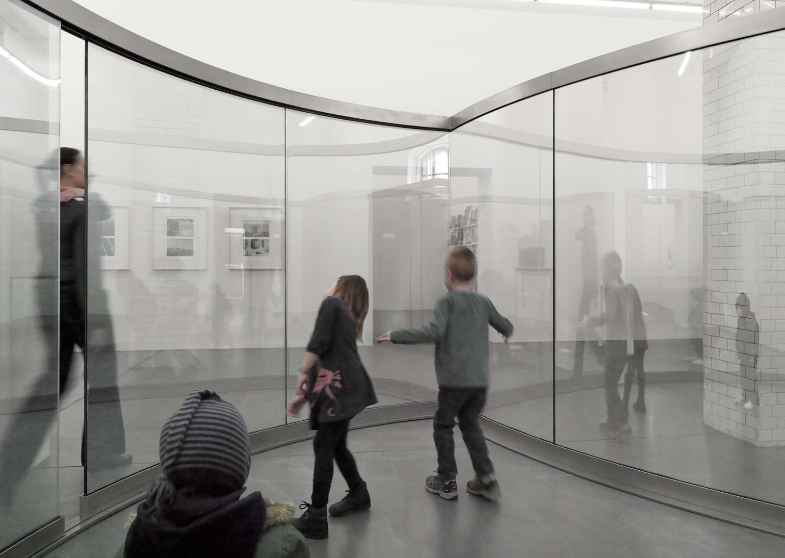Dan Graham / "More of the Same", exhibition view, Hauser & Wirth Zürich