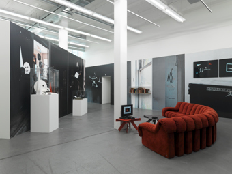 Klaus Lutz / "Im Universum", exhibition view, Haus Konstruktiv, Zürich / 2012
