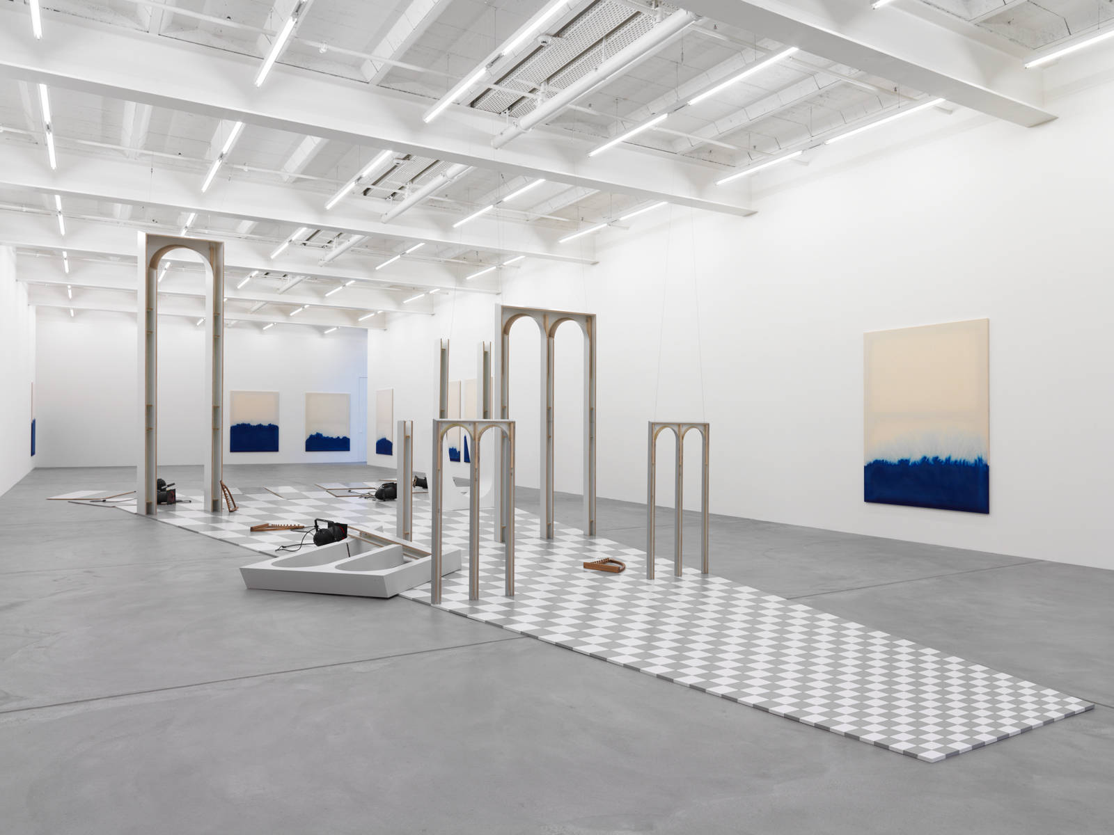 Latifa Echakhch / "The Scene Takes Place", exhibition view, Galerie Eva Presenhuber, Zürich  / 2013