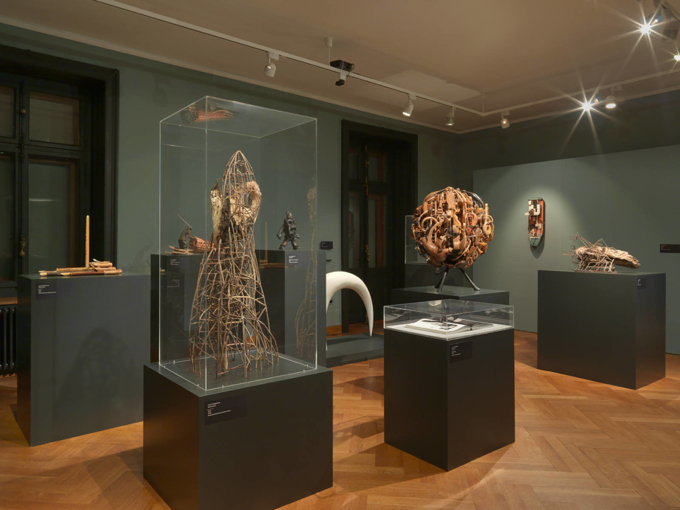 Andres Lutz / Anders Guggisberg / "Sammlung / Collection", exhibition view, Museum Rietberg, Zurich / 2014