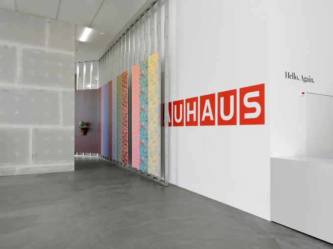 Haim Steinbach / Exhibition view, Kunsthalle Zürich / 2015