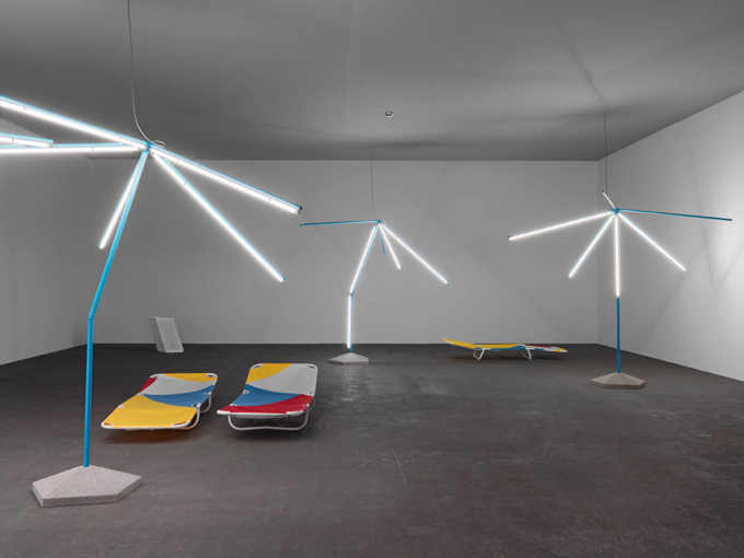 Martin Boyce / Installation view, Galerie Eva Presenhuber, Art Unlimited Basel / 2015