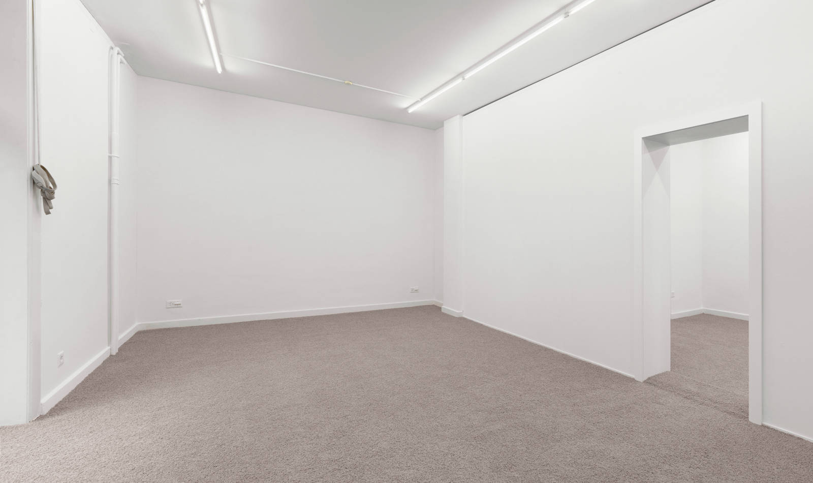 Annaïk Lou Pitteloud / "Monologue for an Interior", exhibition view, Galerie Barbara Seiler, Zürich / 2015